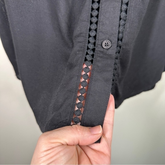 Tommy Bahama Lace Shirred Boyfriend Shirt Black Relaxed Fit Button Up XS - Picture 6 of 10